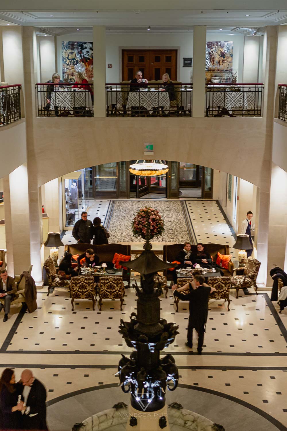 Tea ceremony with dancing tea - ADLON Swinging Sunday - ADLON Kempinski Tea Ceremony Swinging Sunday Berlin - High Tea Ceremony and Time Travel to the Good Old Days