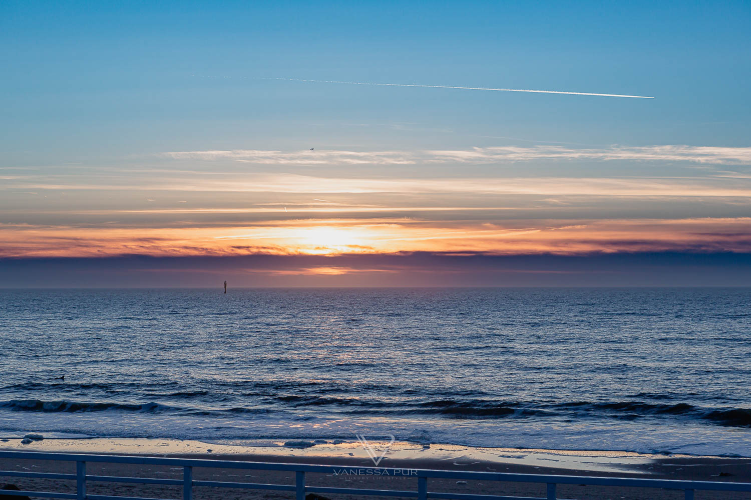 Sylt Sights Top 5 island tour - List and Uwe Düne with BMW X6 5.0i  Island tour - List on Sylt - island tour elbow - Norden - travel tips